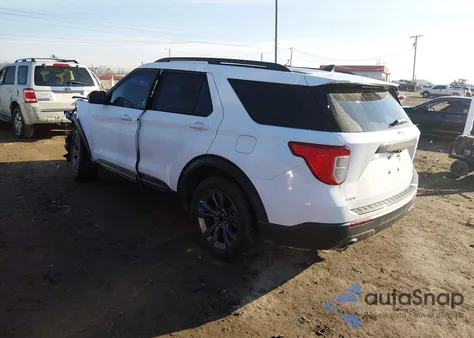 2021 Ford Explorer Xlt z USA, uszkodzony, nr VIN 1FMSK8DH4MGC40372